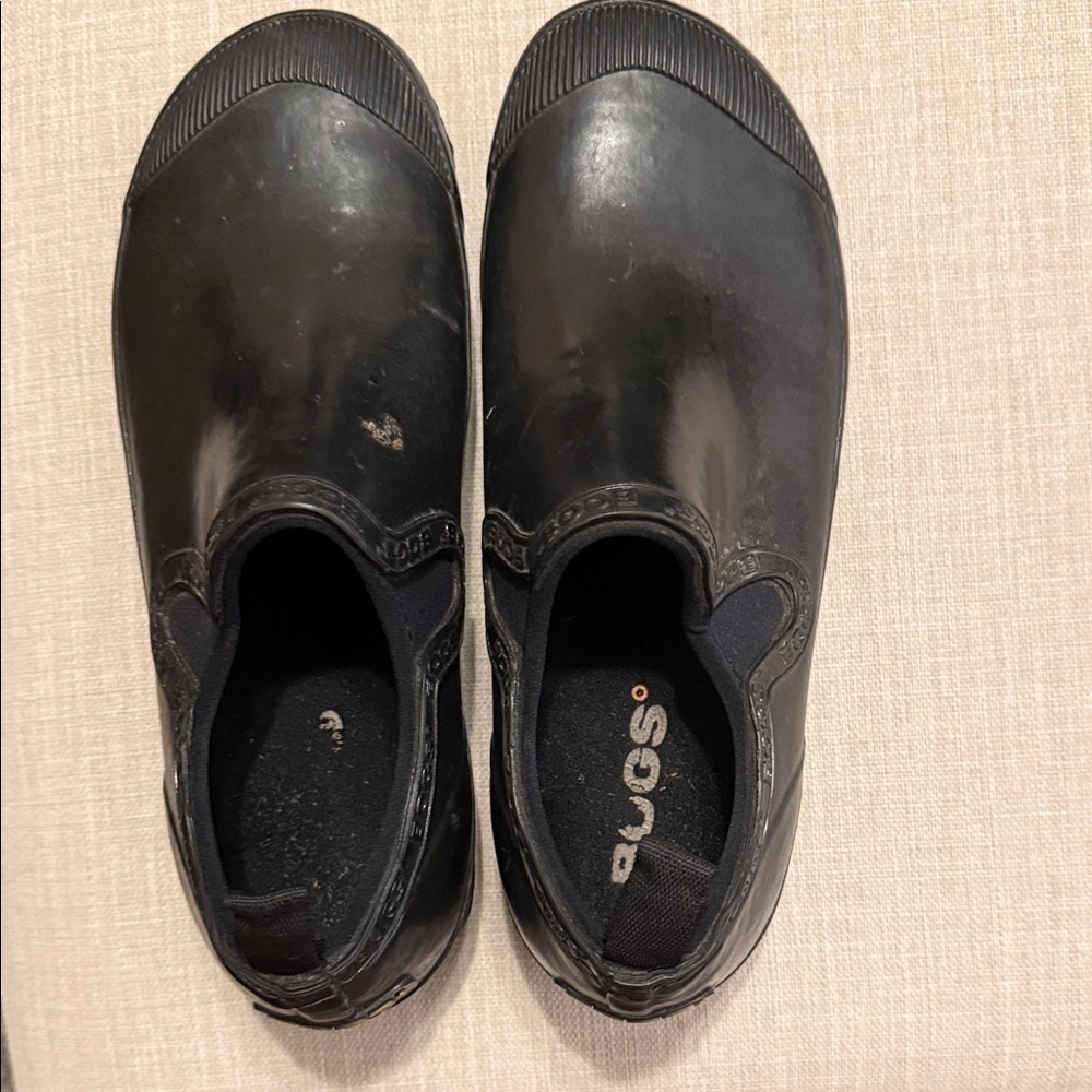 Bogs Black Waterproof Slip-Ons Size 9 Euro 40